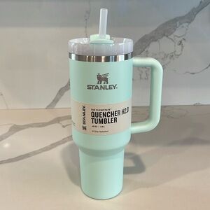 Stanley - MINT (light green) - 40 oz. Flowstate Quencher H2.0 Tumbler - NWT!